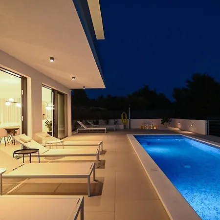 Olive Villa *