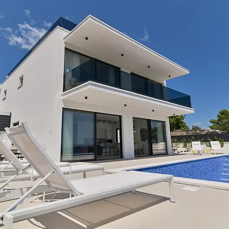 Olive Villa